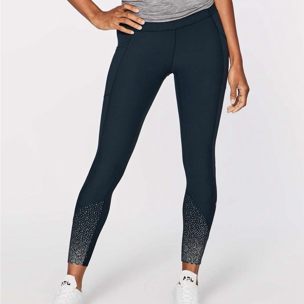 Lululemon Tight Stuff Tight II Scalloped ‘Nocturnal Teal’ Blue Size 8